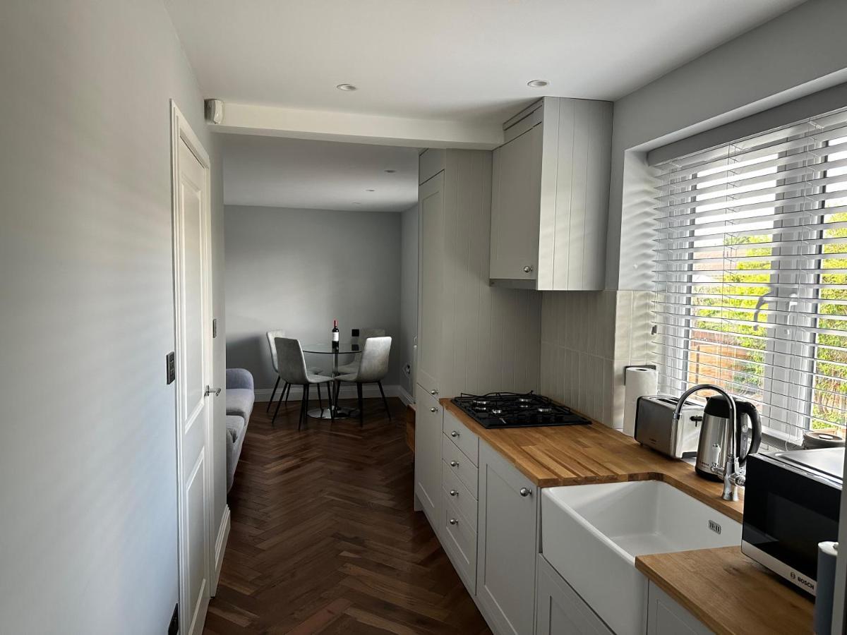 A Luxury 2 Bedroom Apartment Barnet Exterior photo